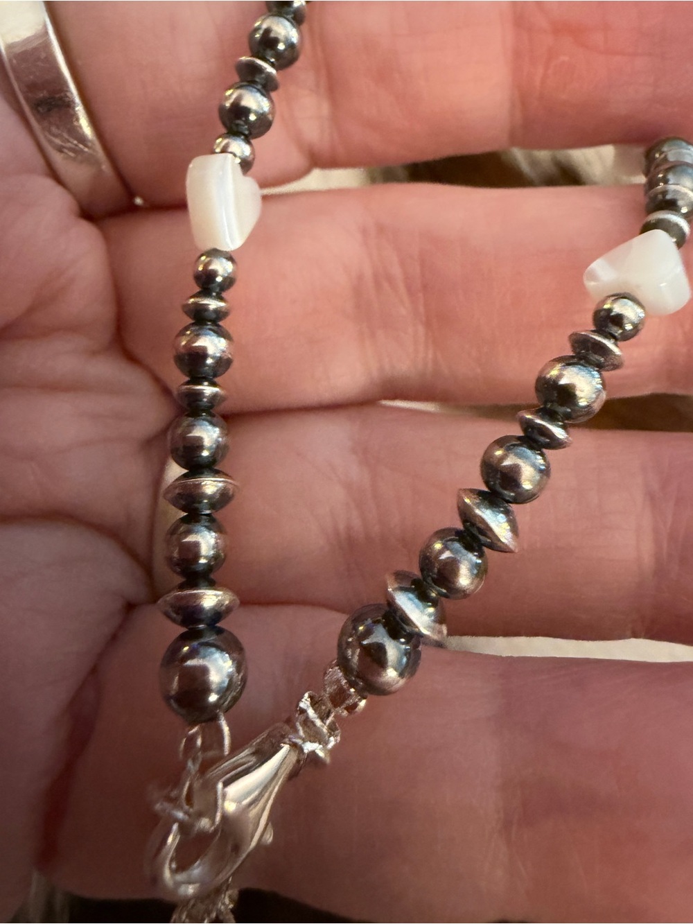 ❤️ Sterling Mother of Pearl Hearts & Desert Pearls 3mm, 4mm, 5mm Bracelet 7+2”L - Picture 6 of 11